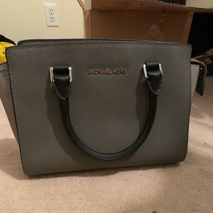 Michael Kors Selma Bag